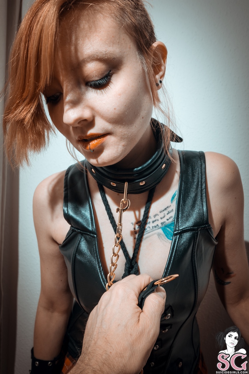 jaynamolana-bdsm-03.jpg