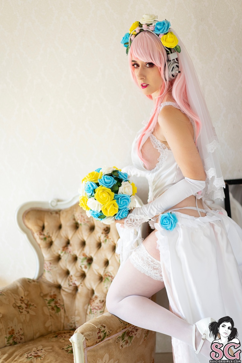 anng-likeavirgin-05.jpg