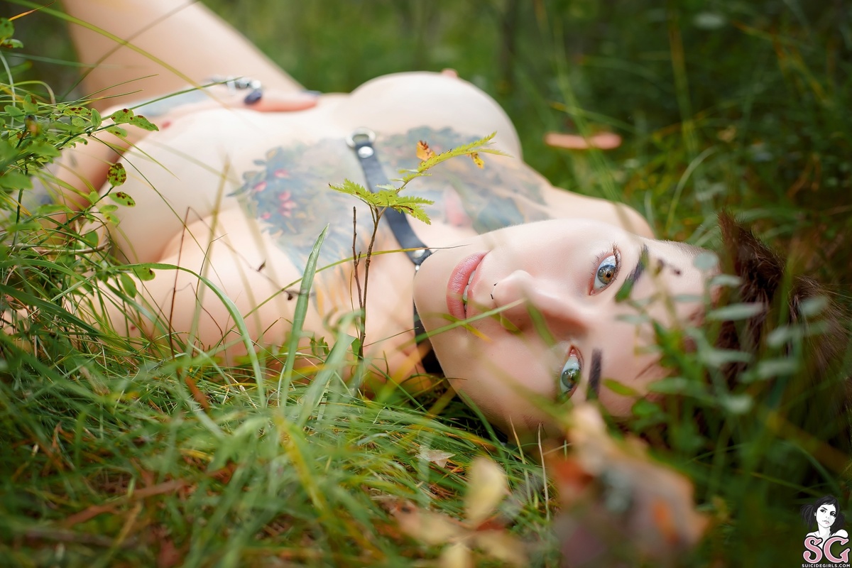 daniellenoire-nakedwitchcraft-39.jpg