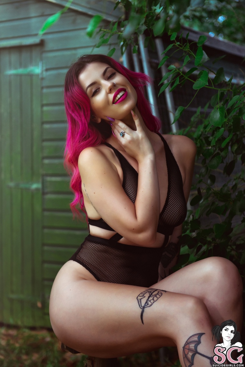 aemelia-howtocatchafox-19.jpg