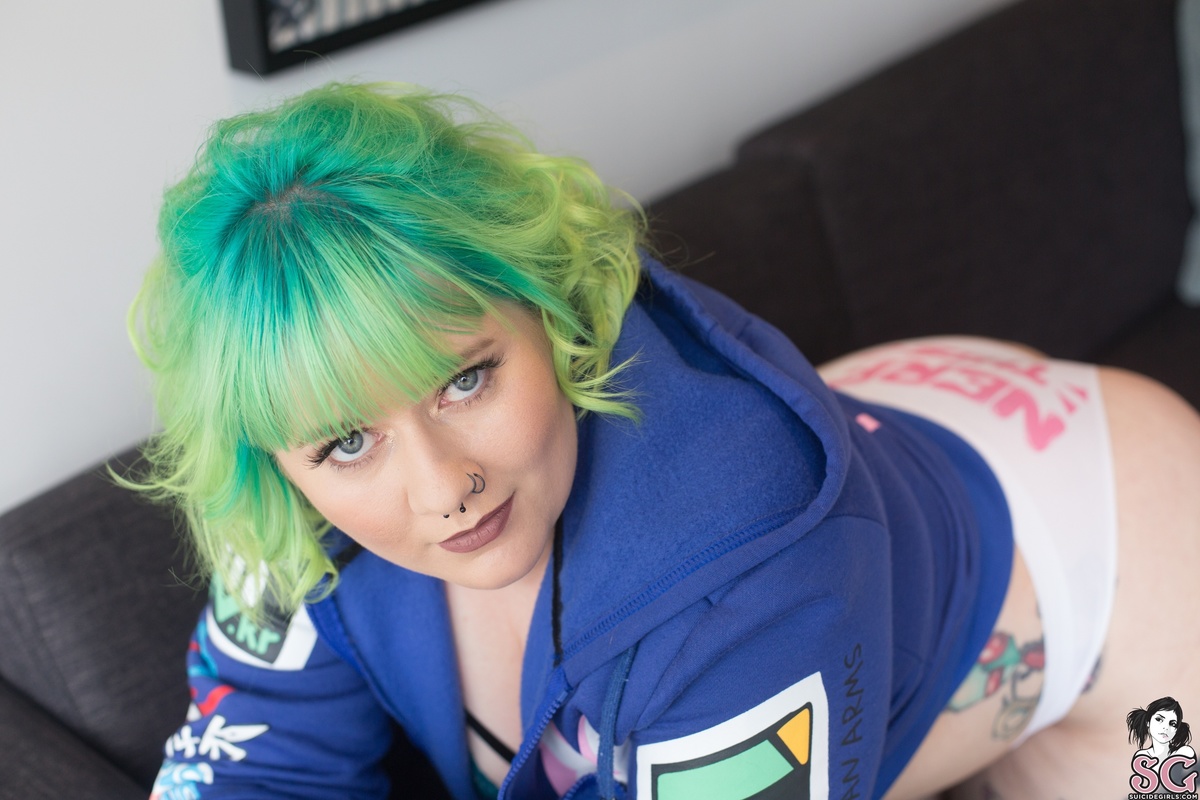 dva-playerone-01.jpg
