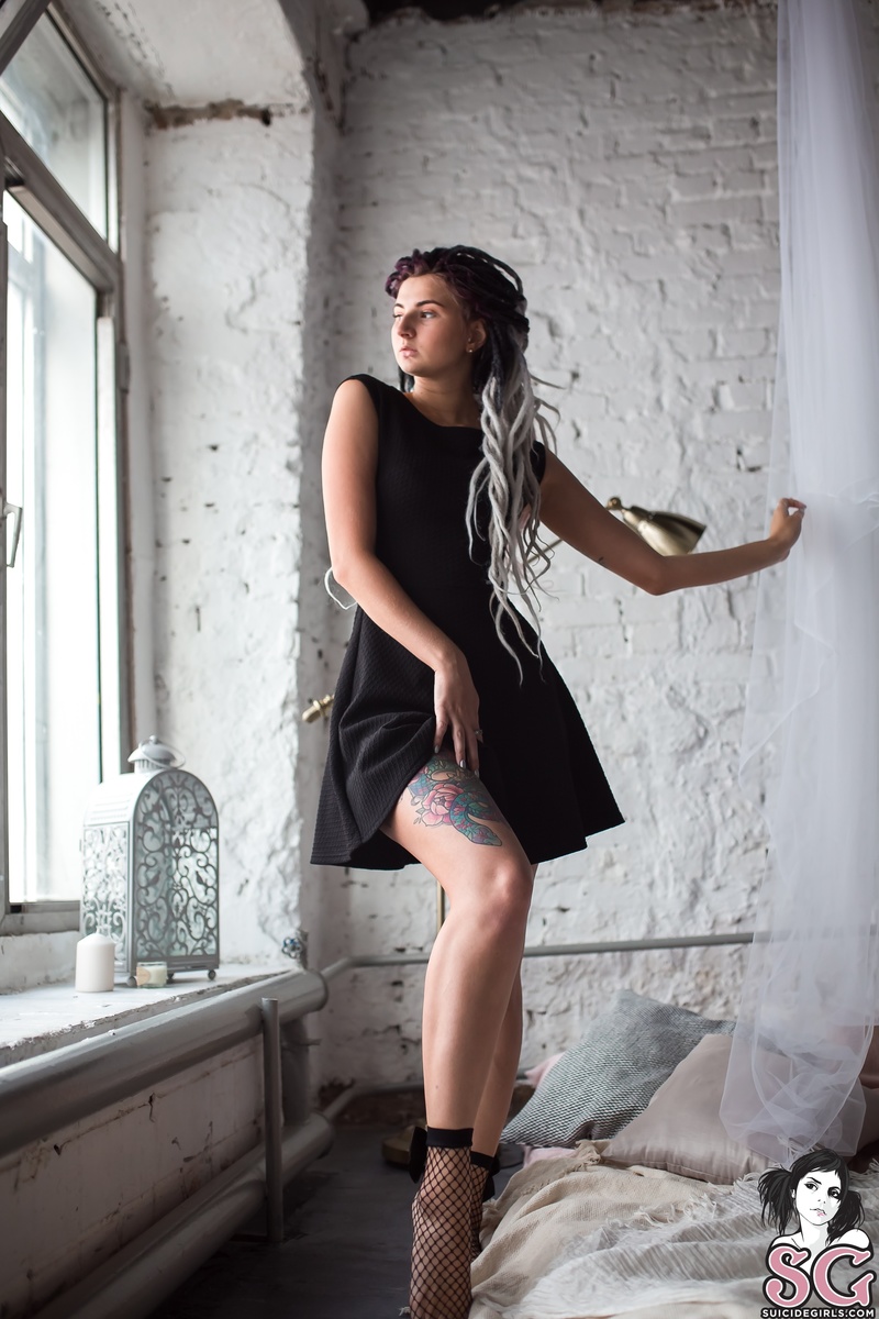 candytrip-badbythewindow-01.jpg