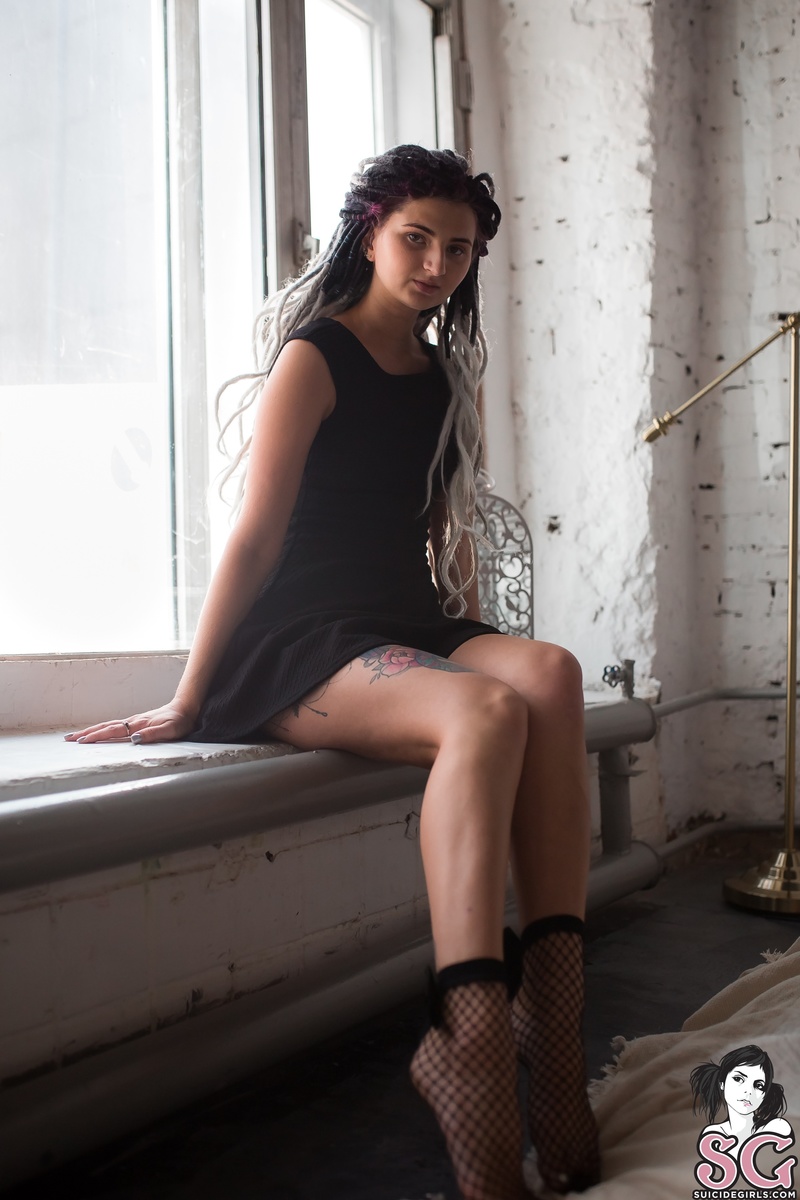 candytrip-badbythewindow-03.jpg