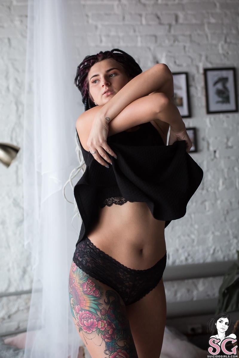 candytrip-badbythewindow-09.jpg
