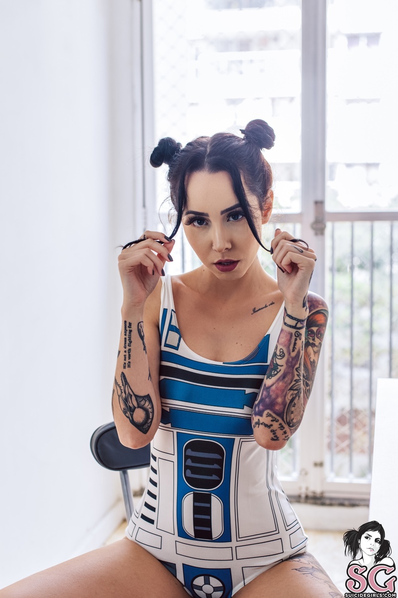 eveel-cometothedarkside-03.jpg