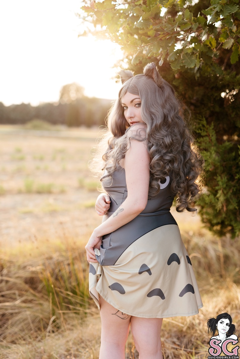 nayru-myneighbournayru-09.jpg