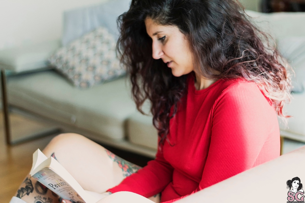 saravi-bookworm-05.jpg