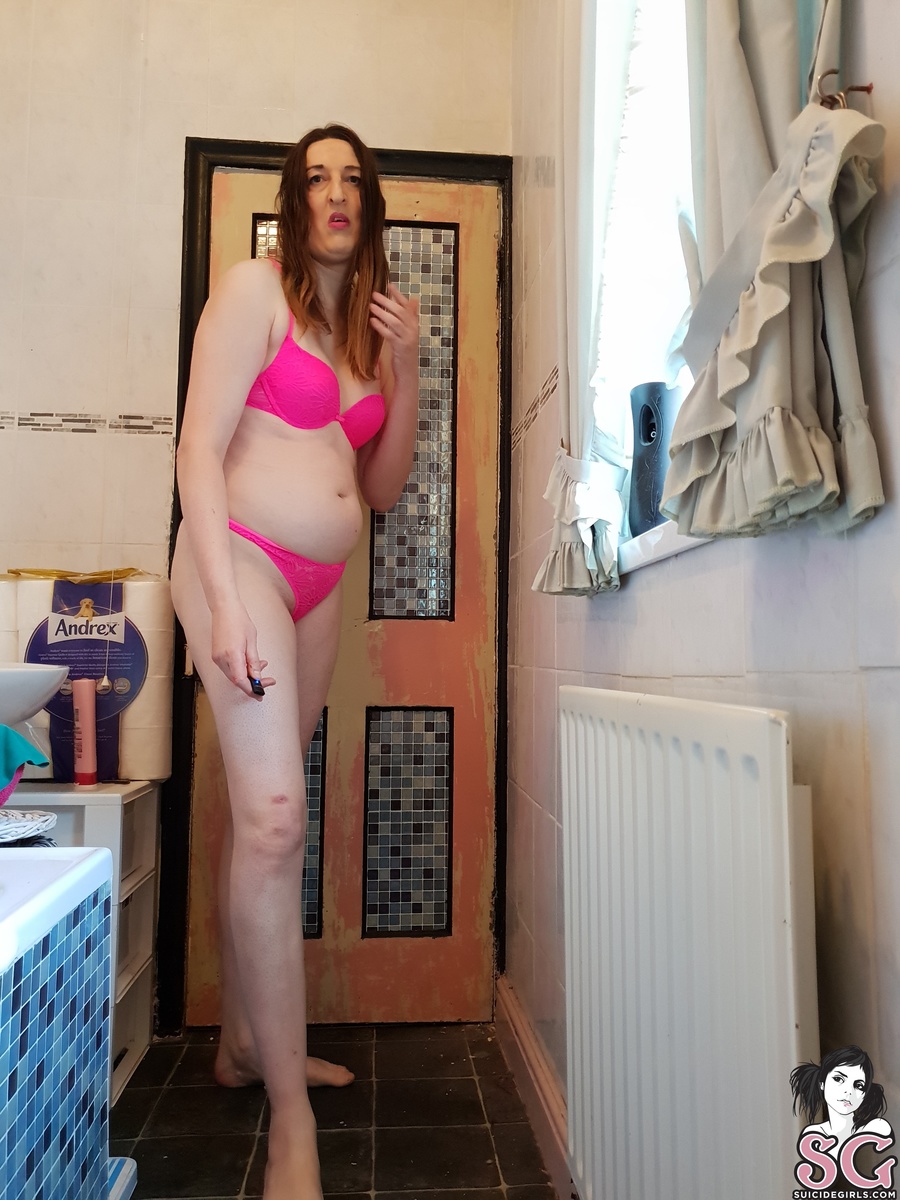 sexylegsemma-catlady-27.jpg