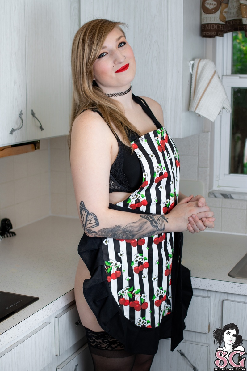 crystal69doll-afternoontea-01.jpg