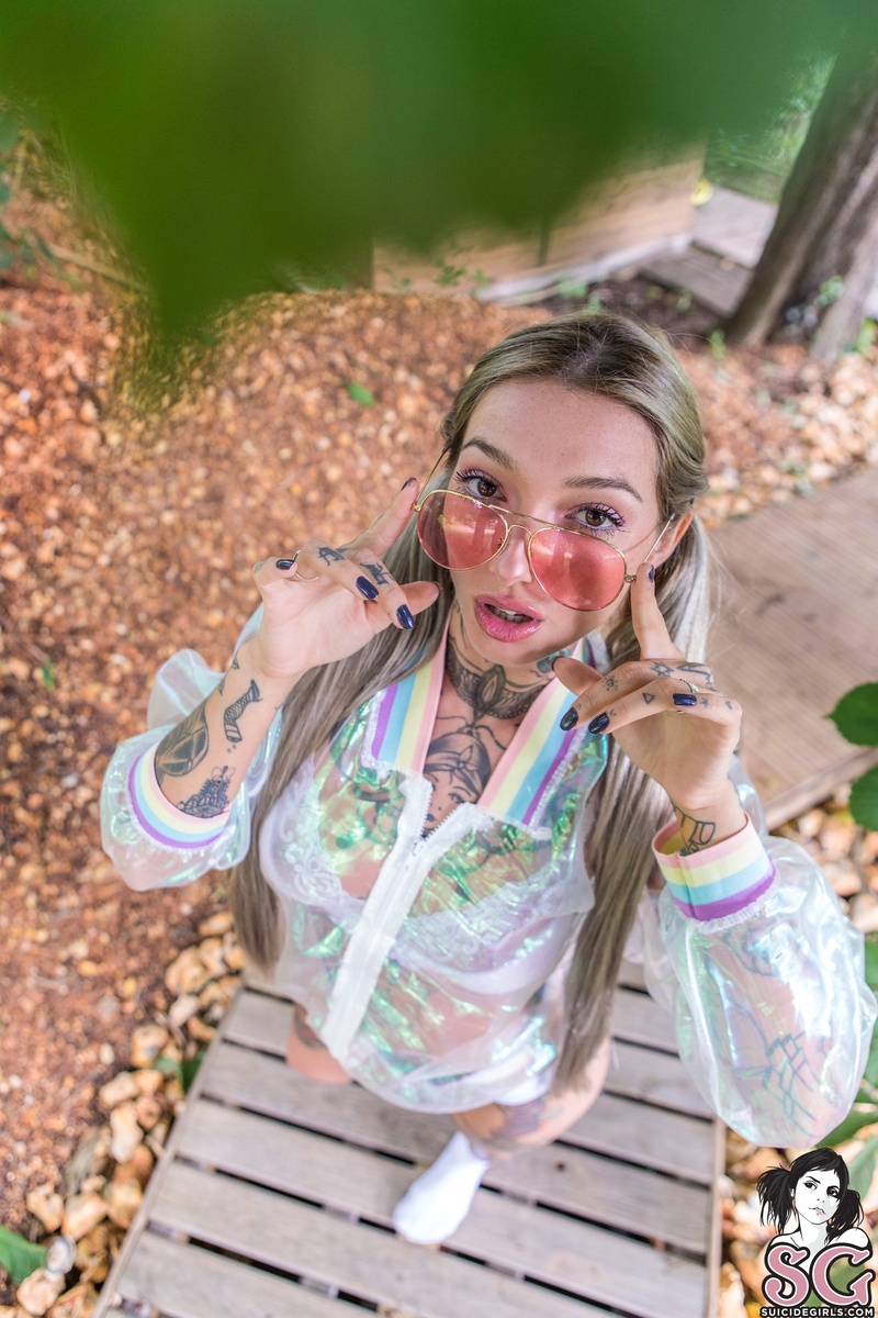 nefka-traceofrainbow-07.jpg