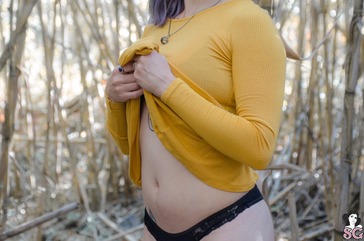 kanyria-fakewoodrealbeauty-07.jpg