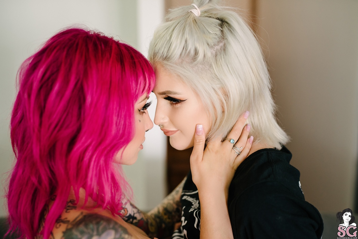 arachnie-hardgirlssoftbutts-21.jpg