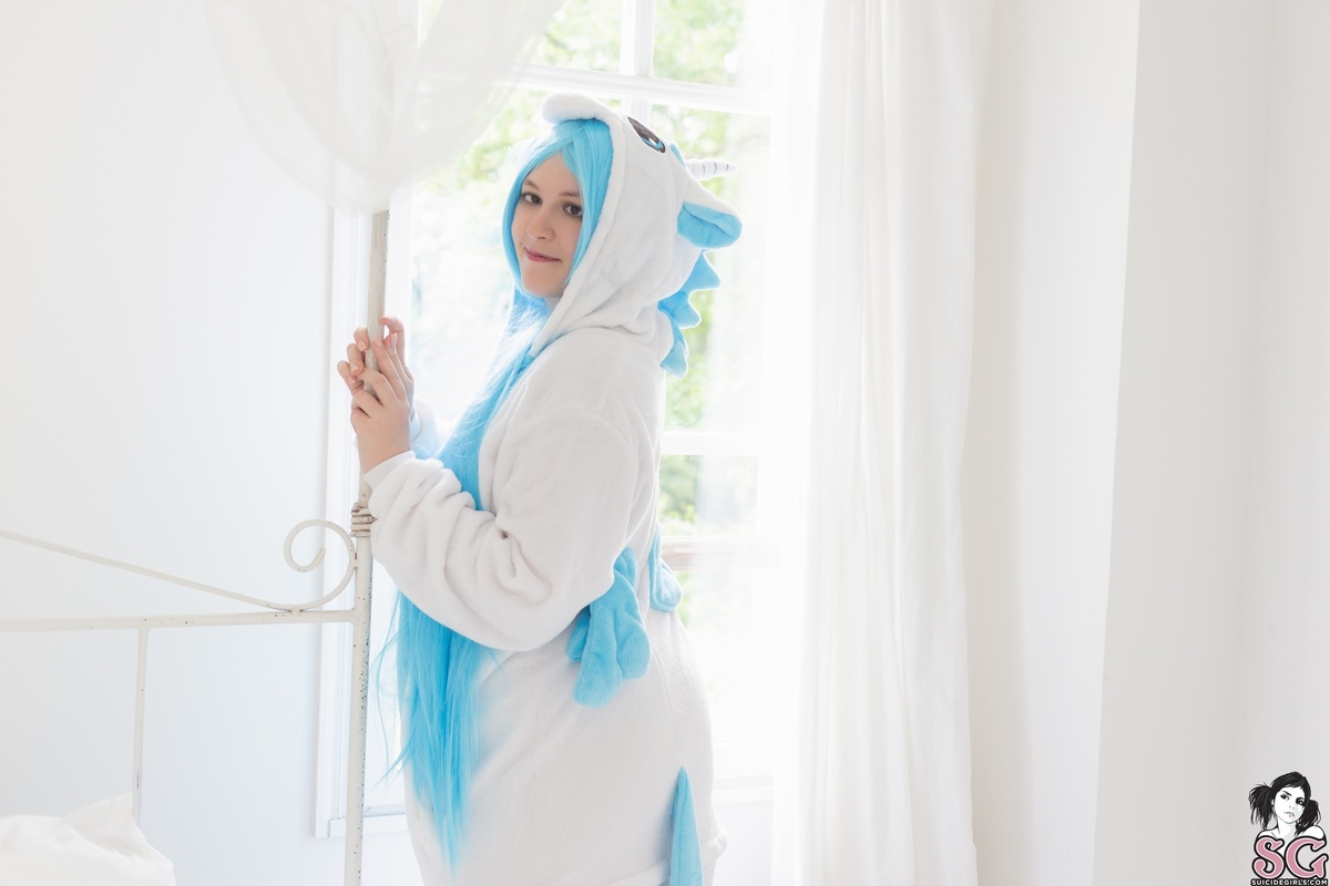 latias-unicornsrest-01.jpg