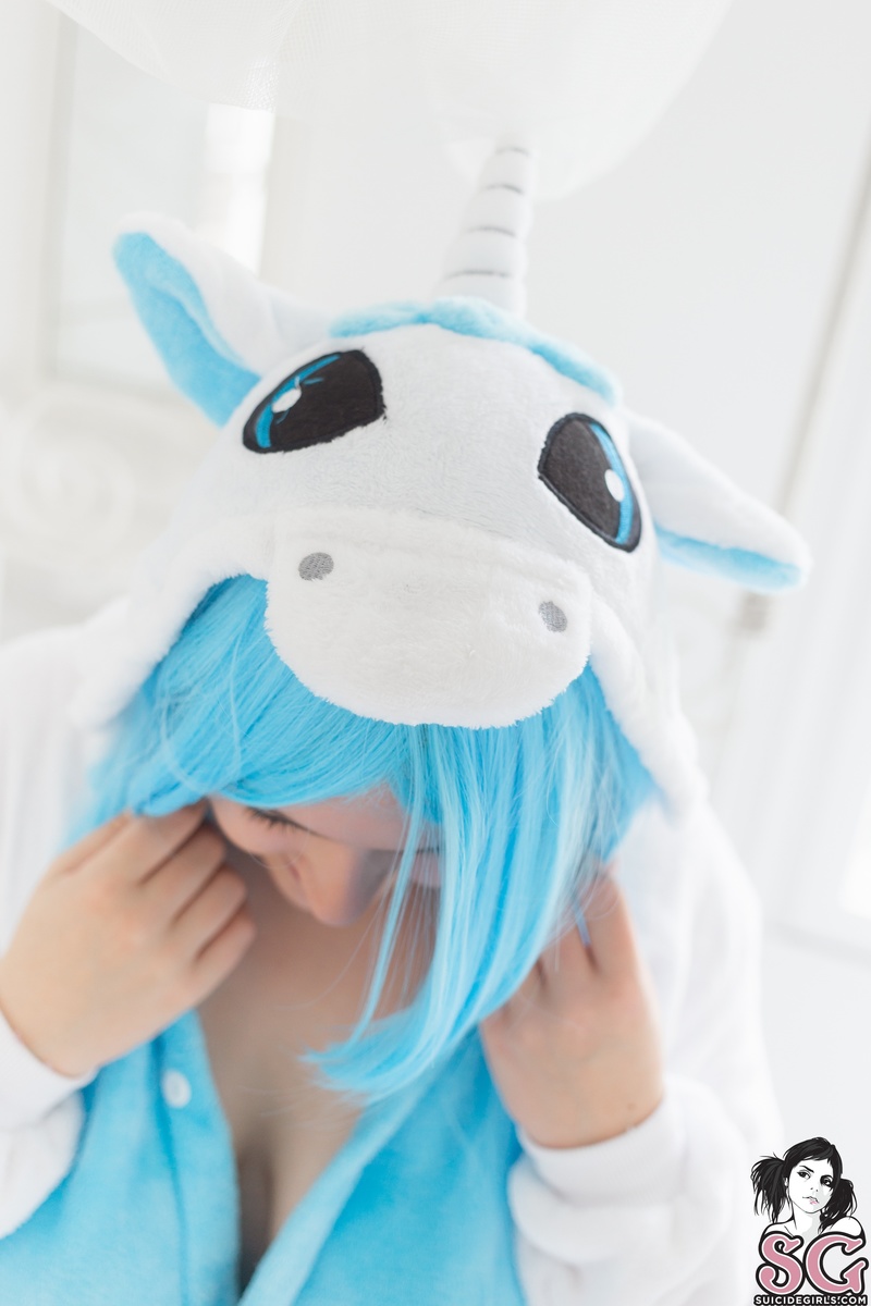 latias-unicornsrest-07.jpg