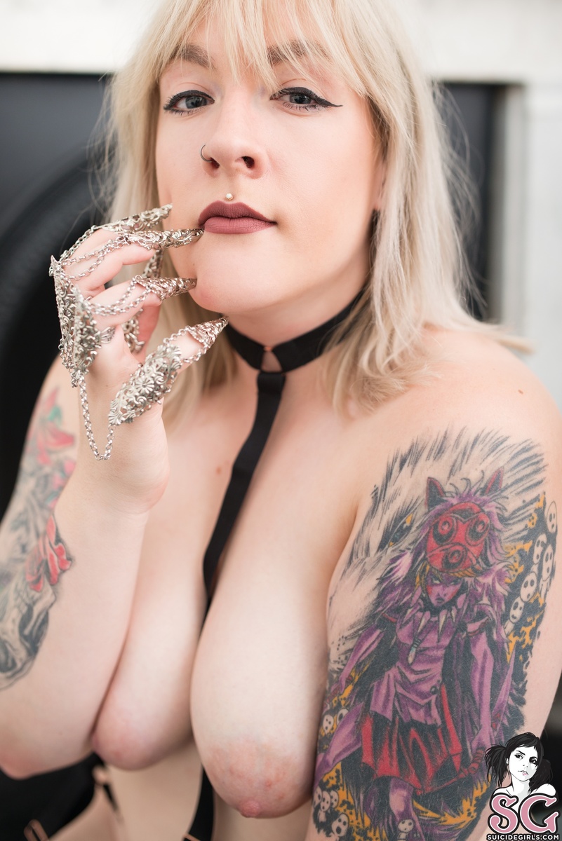 midnightpoison-hotelcortez-31.jpg