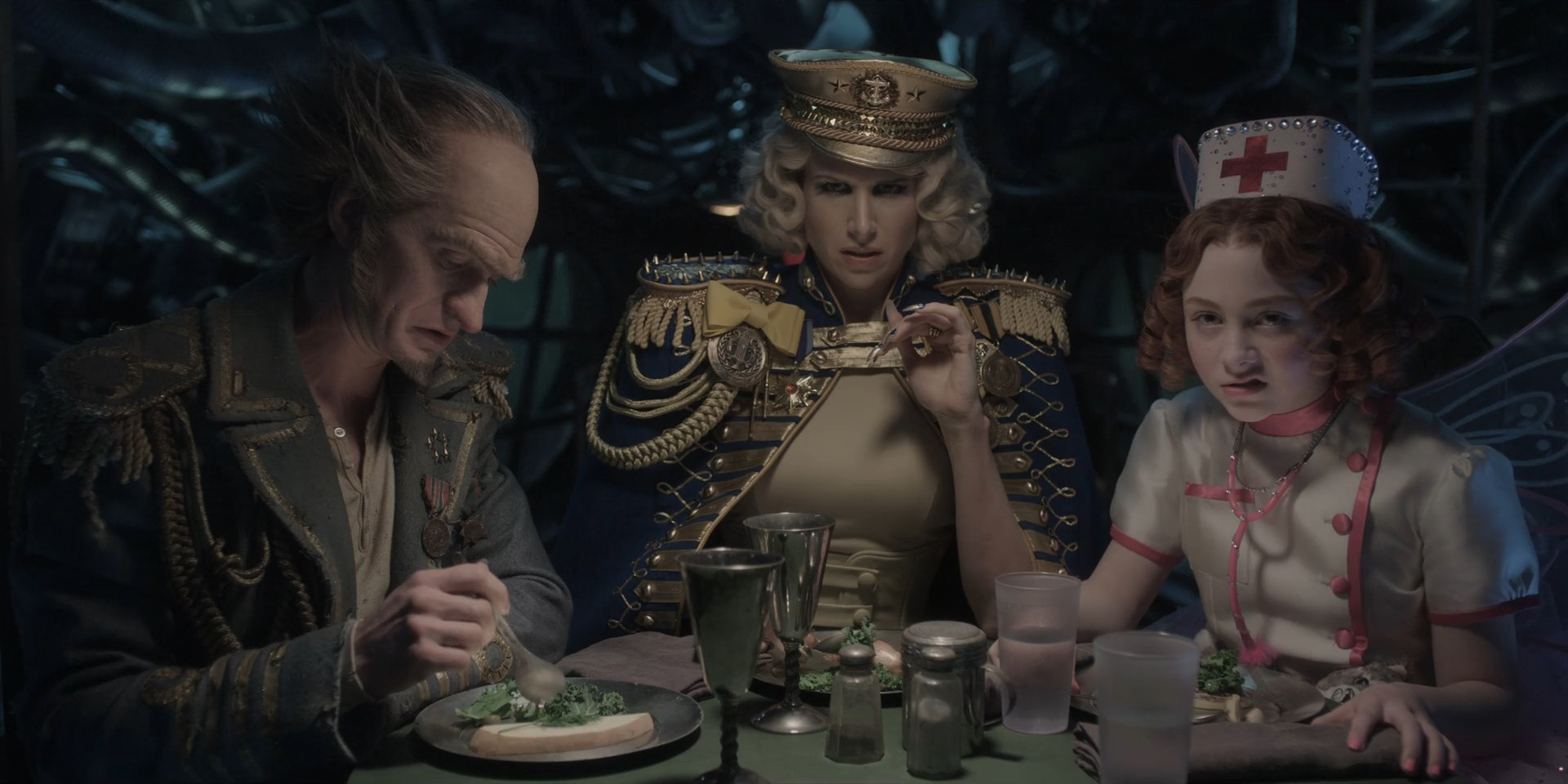 A.Series.Of.Unfortunate.Events.S03E03.The.Grim.Grotto.Part.One.1080p.AMZN.WEB-DL.DDP5.1.H.264-MZABI.mkv_snapshot_21.40_2019.02.11_15.48.41.jpg