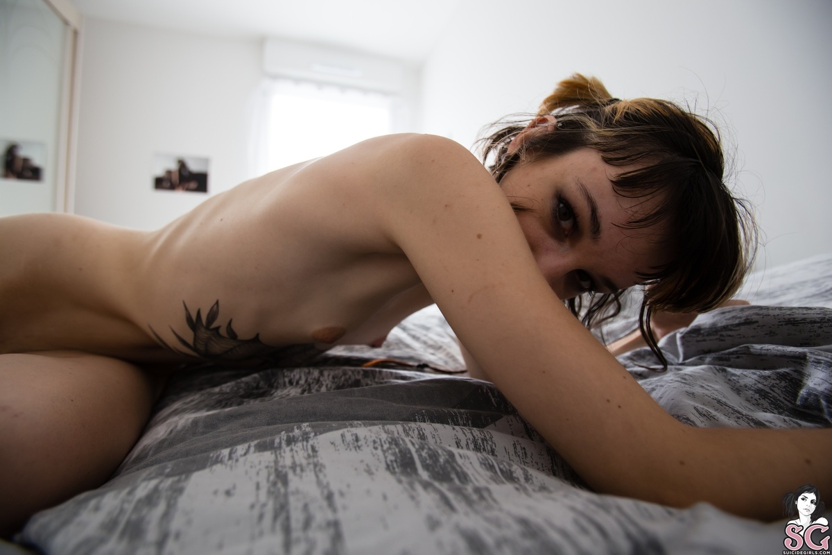 mailinya-sleepingwiththewolf-27.jpg