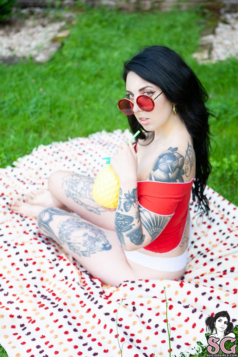 elerancida-hotsummerlove-01.jpg