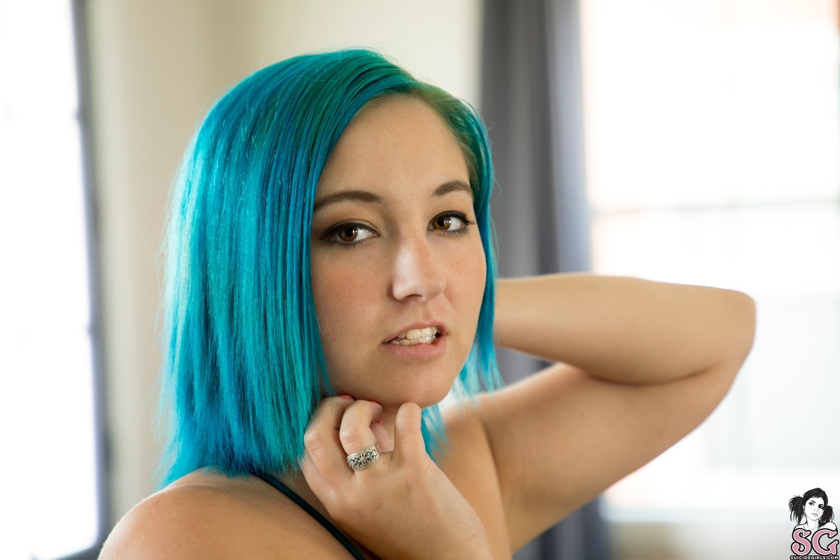 pewter-blue-09.jpg