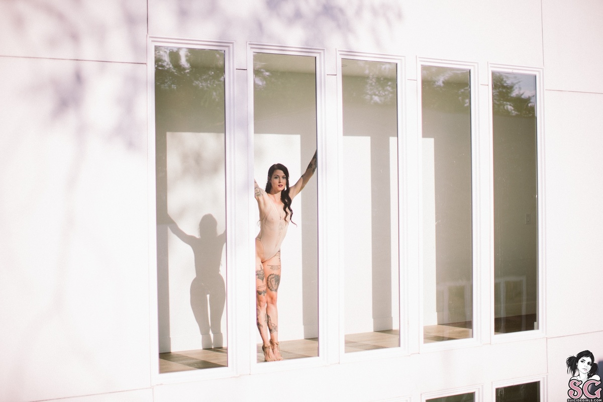 mariselle-whitehallway-07.jpg