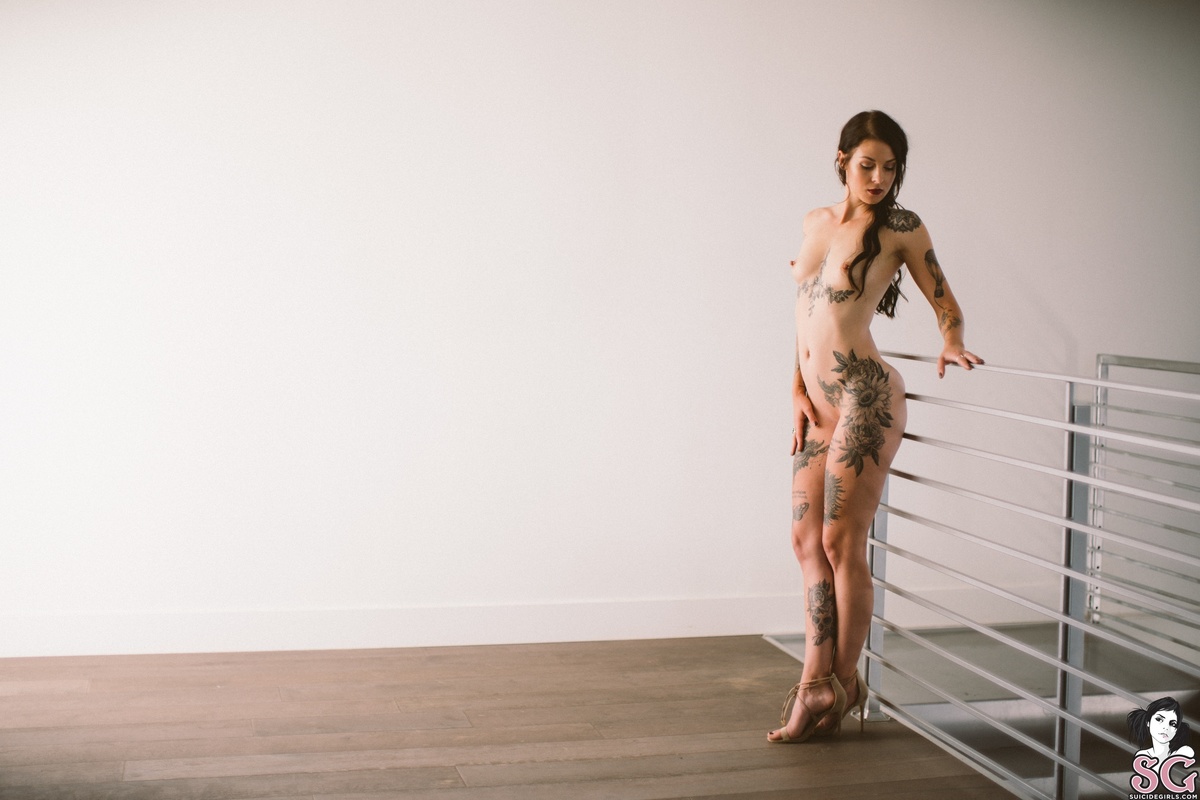mariselle-whitehallway-37.jpg