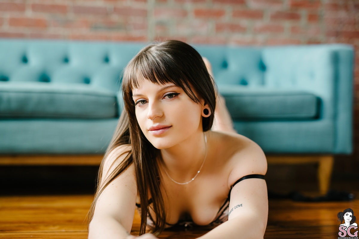 naidyx-serene-19.jpg