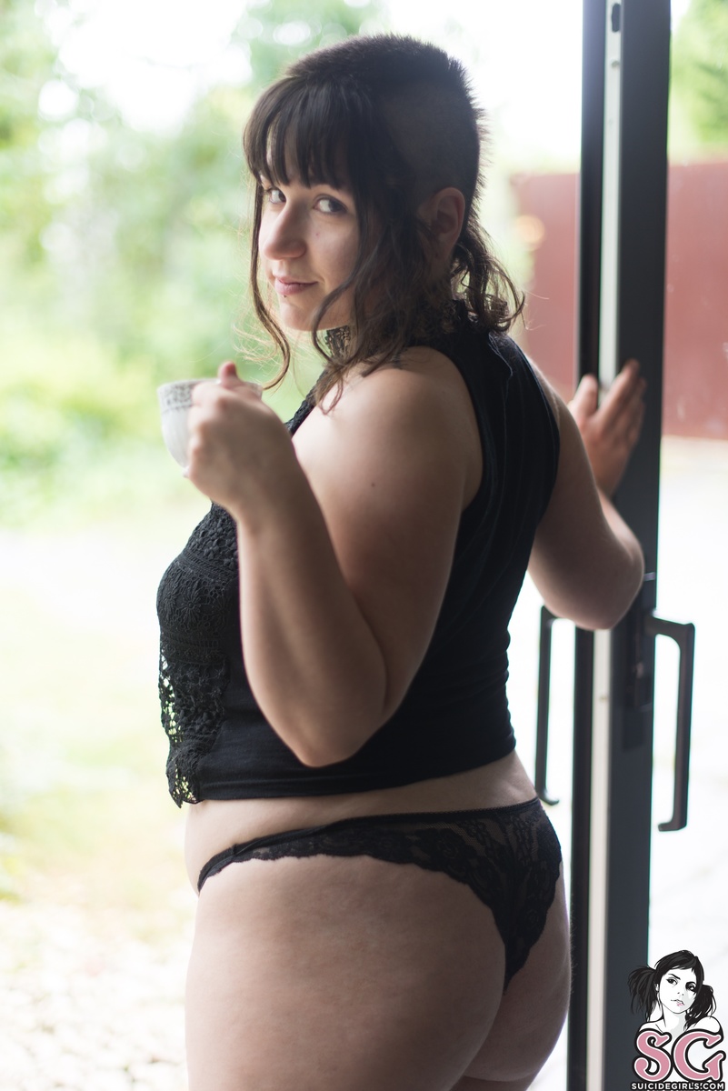 licorka-teawithmelk-01.jpg
