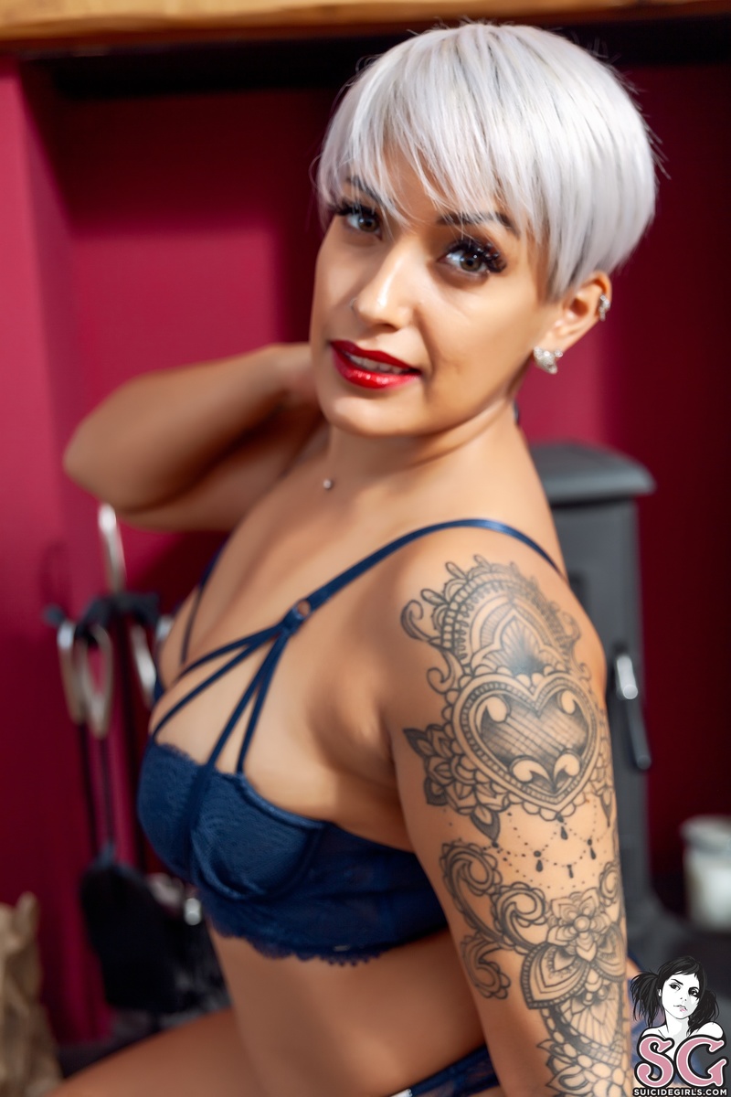 ashleighgrey-heatsource-19.jpg
