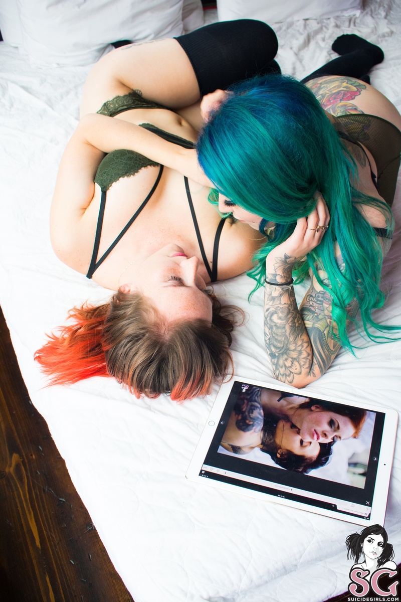 krisalyne-crimsonsaphire-09.jpg