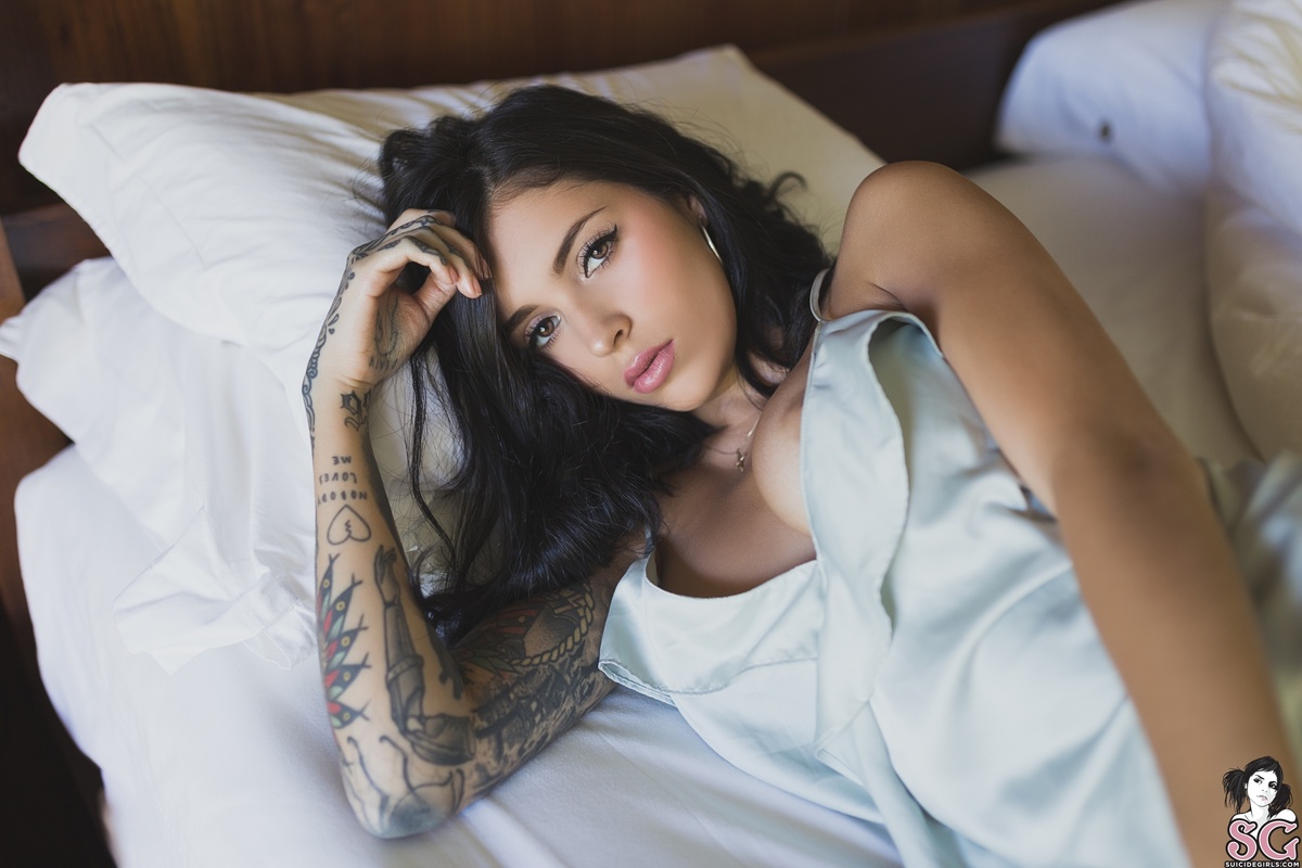 coralinne-honeymoon-03.jpg