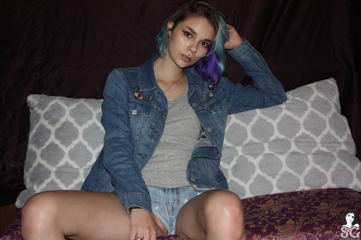evebunny-plumdrop-03.jpg