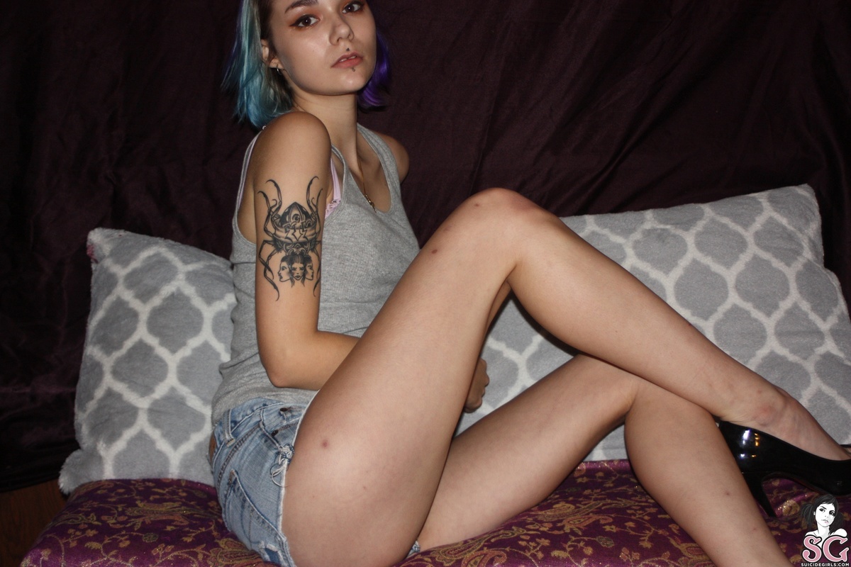 evebunny-plumdrop-05.jpg