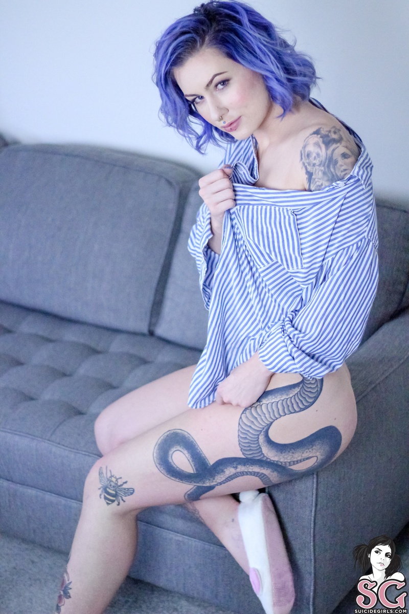 solstice-bunnyslippers-05.jpg