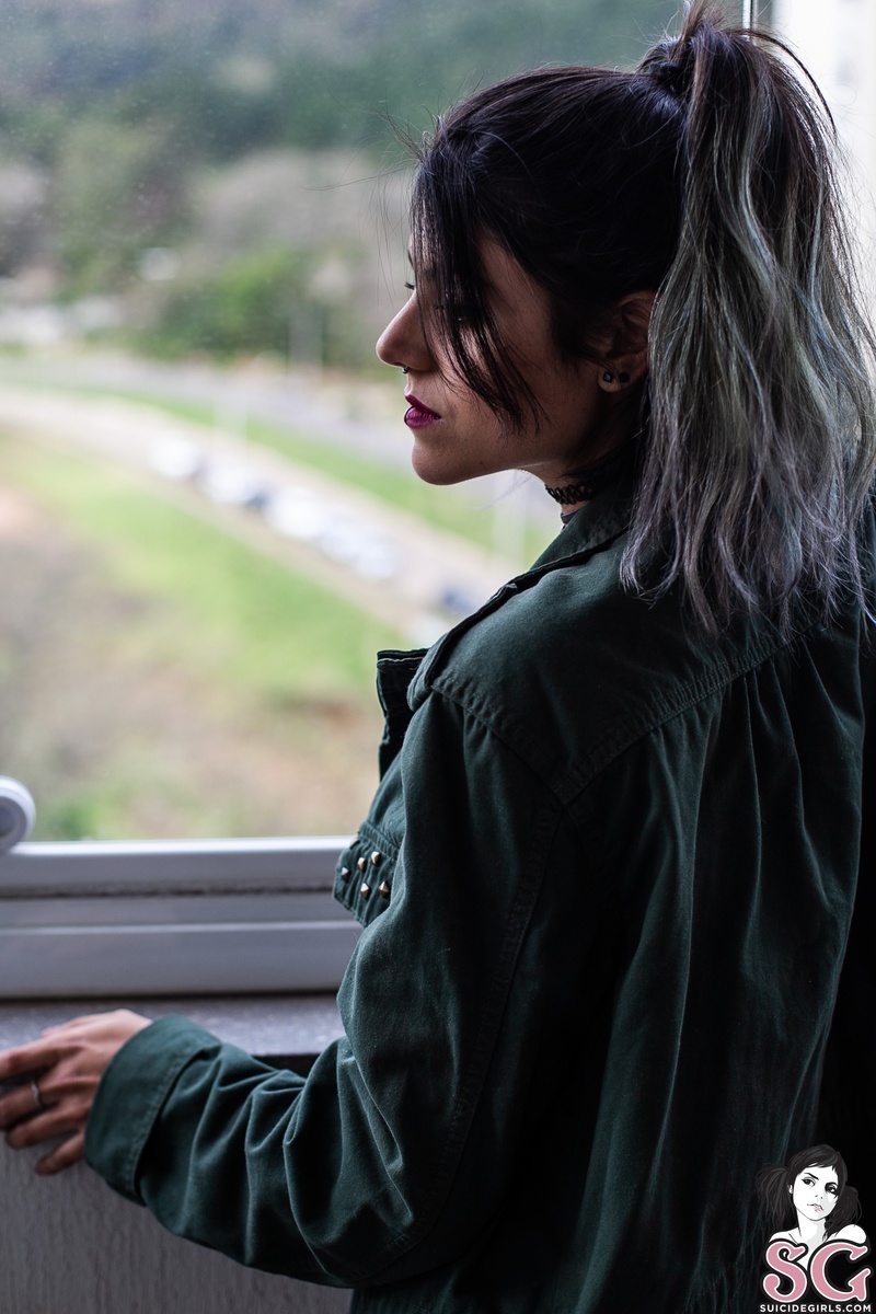 malika-daylight-01.jpg