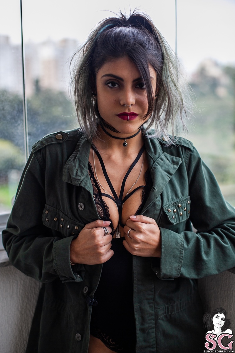 malika-daylight-03.jpg