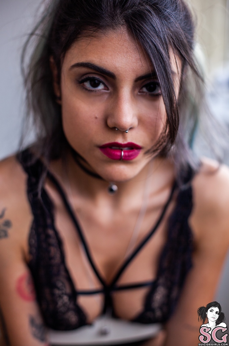 malika-daylight-21.jpg