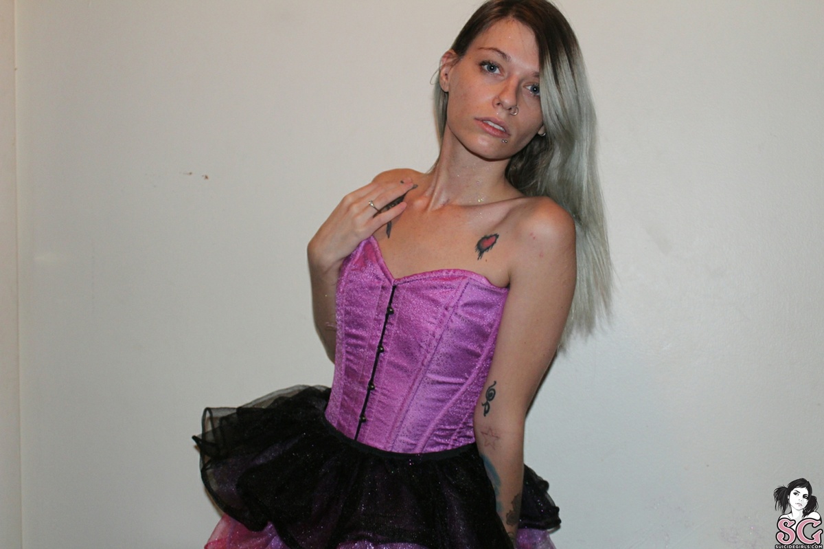 fireflyreign-glittermess-13.jpg
