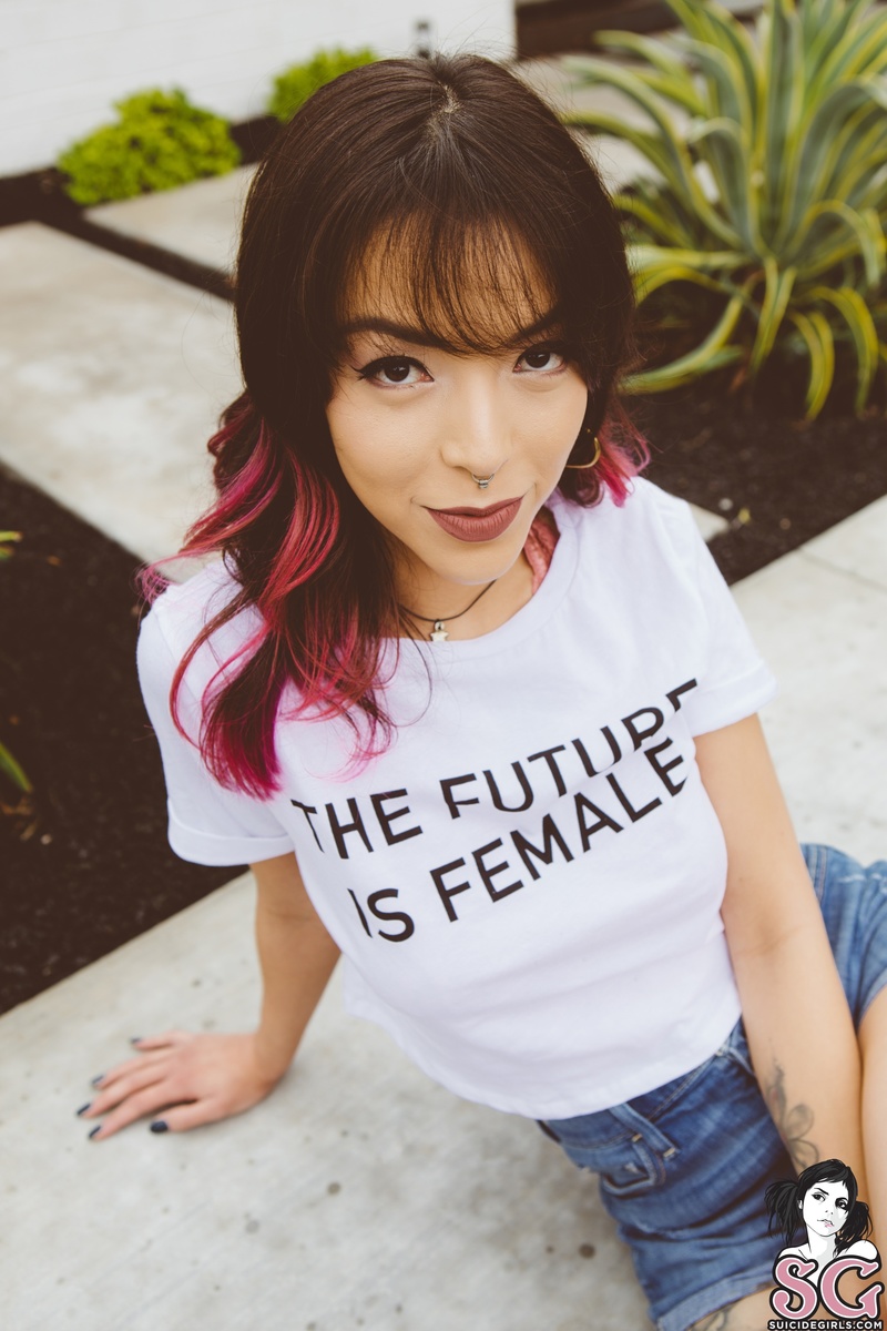 adorn-future-03.jpg