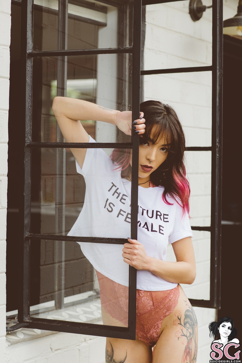 adorn-future-09.jpg