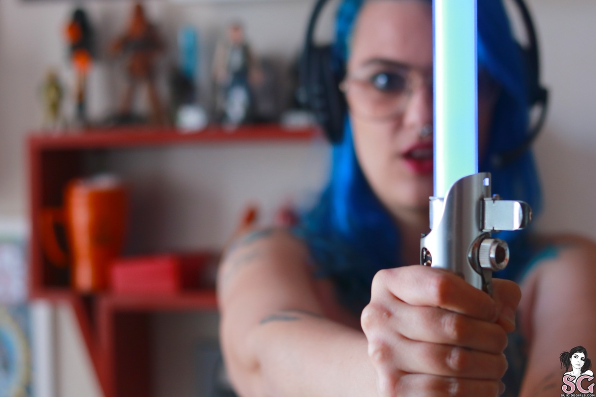 themazikeen-bluegames-29.jpg