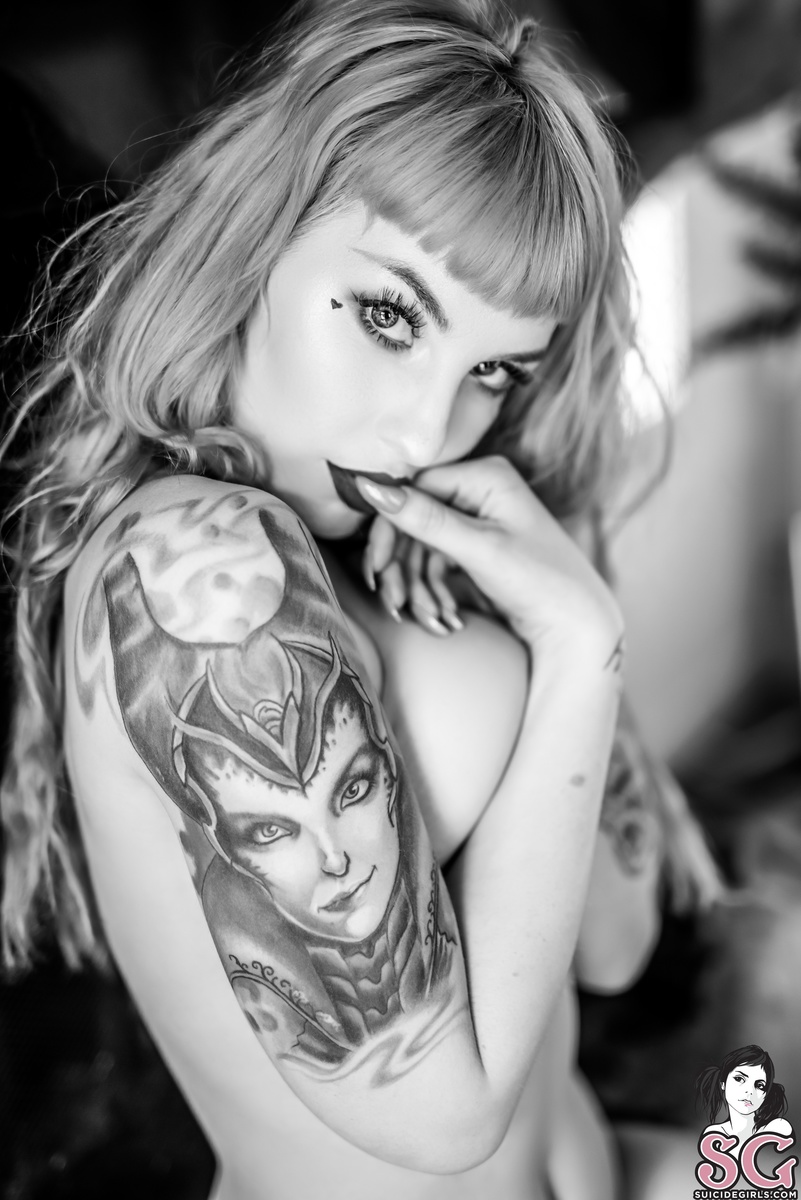 undead-noirelegance-39.jpg