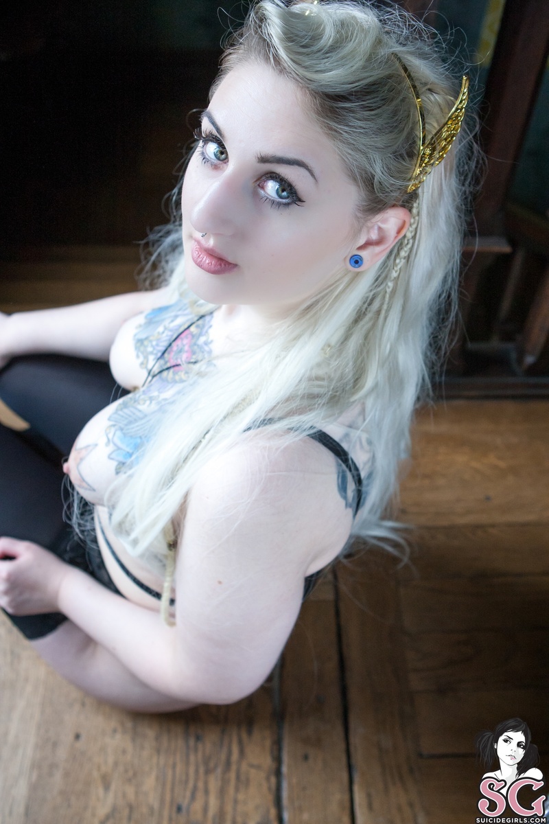 gnomi-stairwaytovalhalla-17.jpg