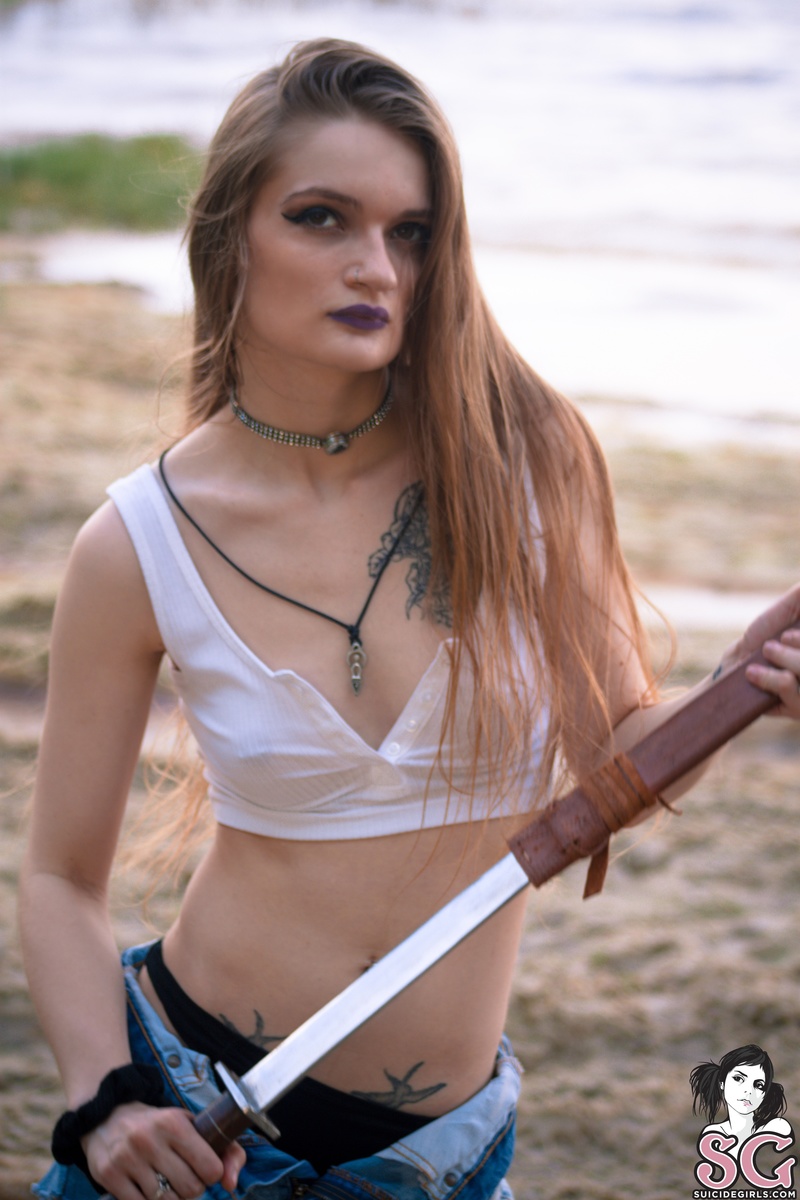 inkdangel-whenyoureacreatureofthenightbutstilllovethebeach-21.jpg