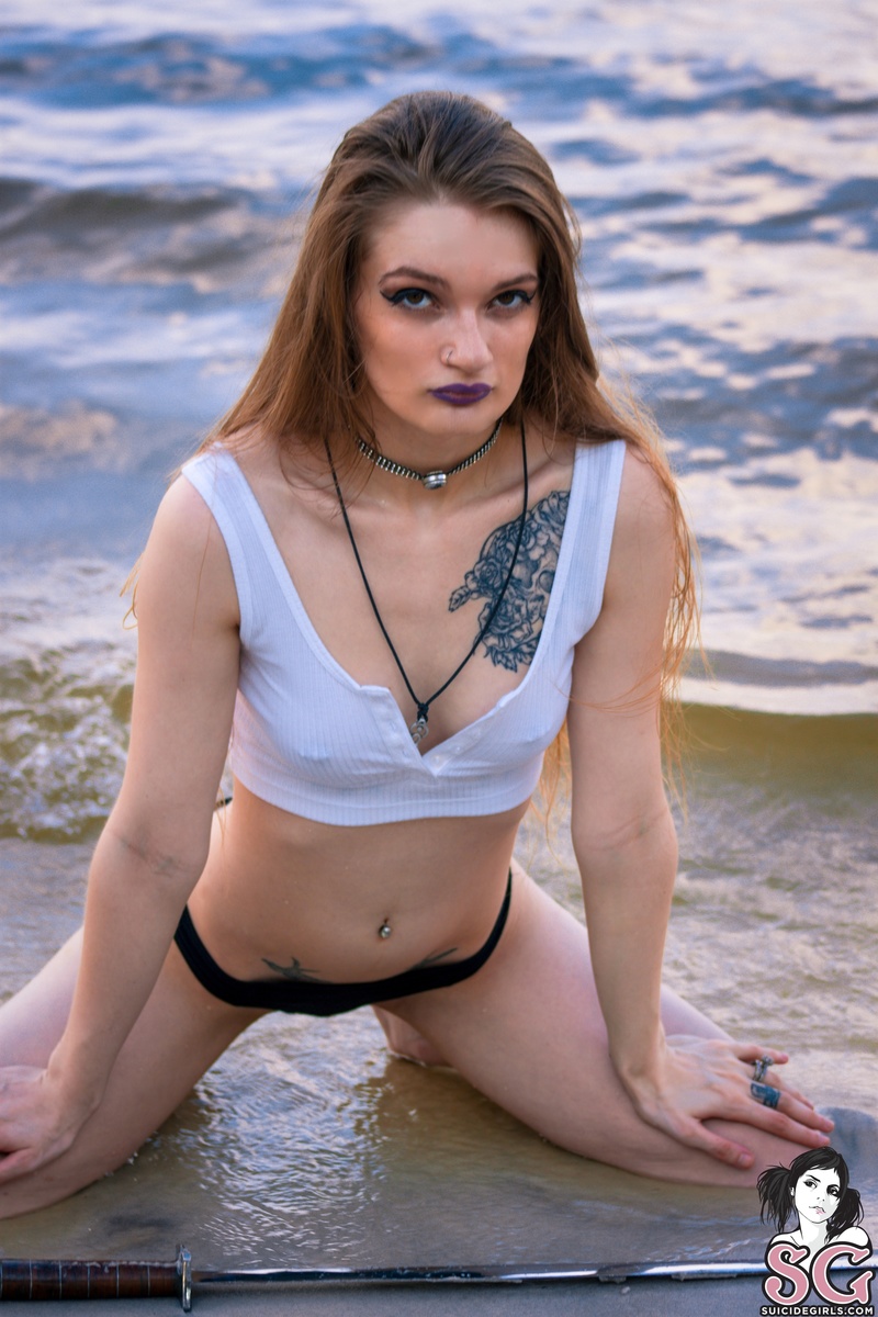 inkdangel-whenyoureacreatureofthenightbutstilllovethebeach-37.jpg