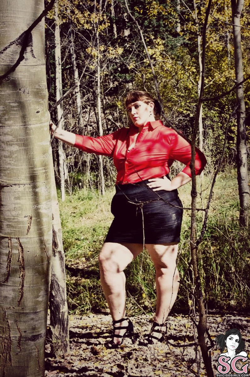 mistysinclaire-forestdomme-01.jpg