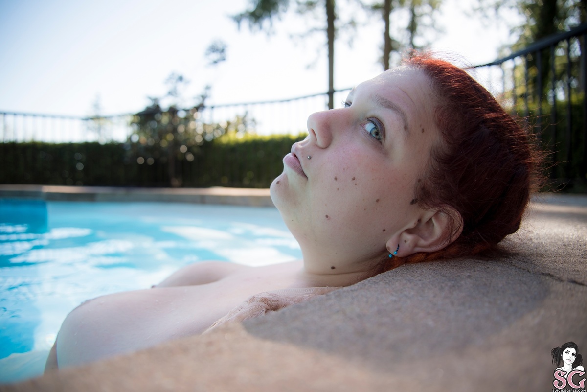 bustybella-lastdazeofsummer-27.jpg
