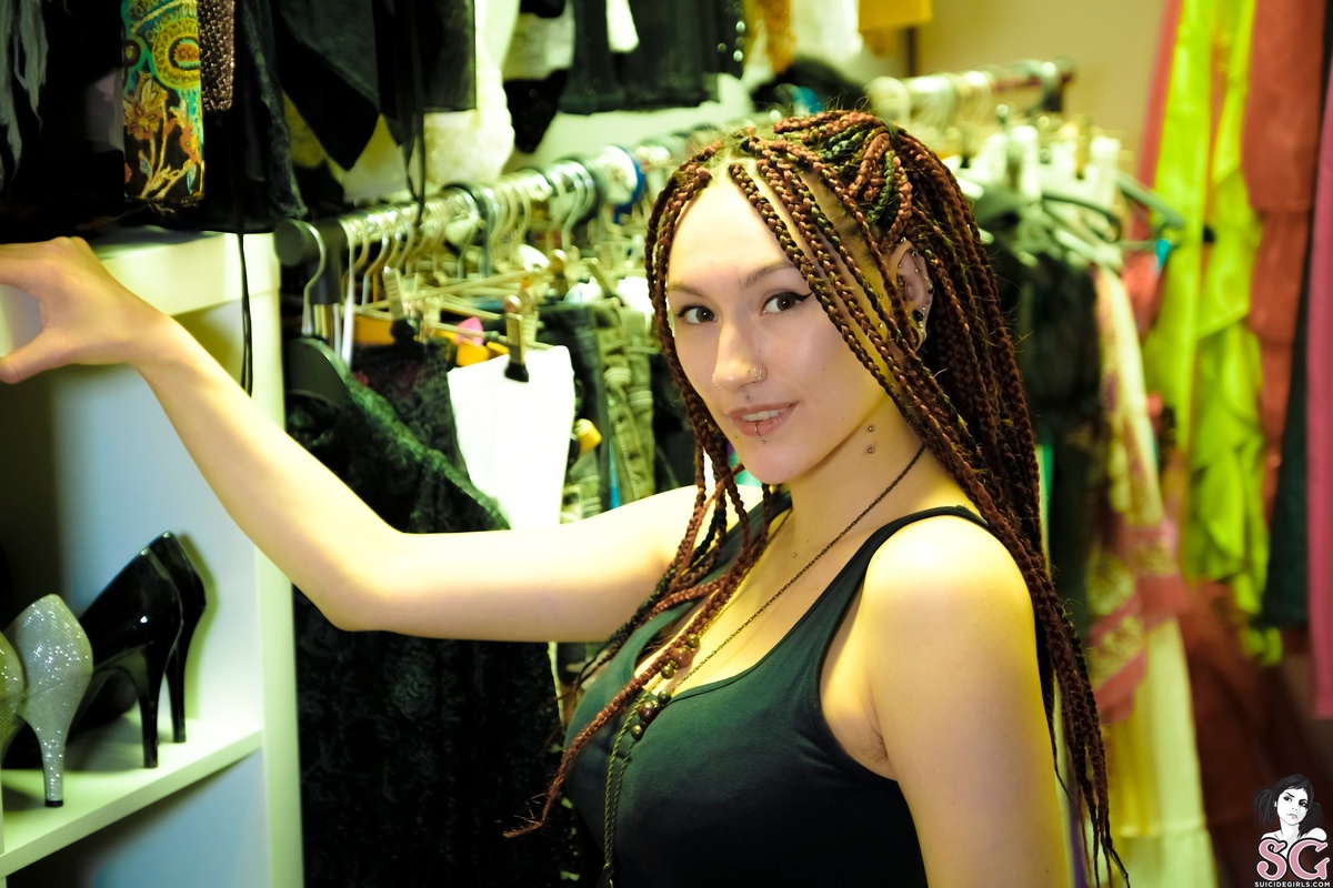 larabea-behindthescenes-17.jpg