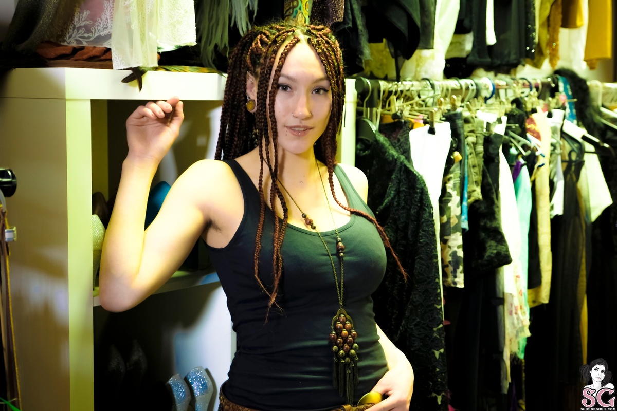 larabea-behindthescenes-19.jpg