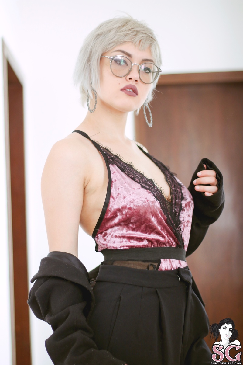 lollahattori-thismodernlove-03.jpg