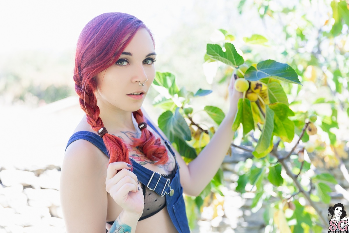 ivylina-leprunier-01.jpg